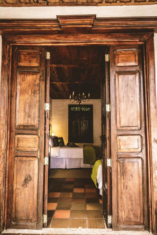 Hotel Delirio Campestre モンテネグロ エクステリア 写真