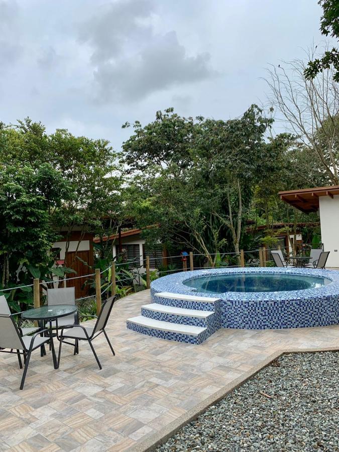 Hotel Delirio Campestre モンテネグロ エクステリア 写真