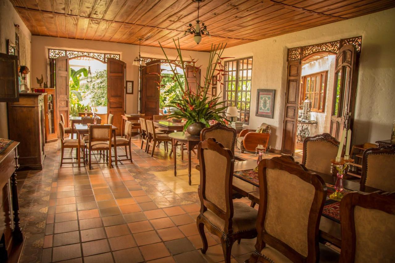 Hotel Delirio Campestre モンテネグロ エクステリア 写真