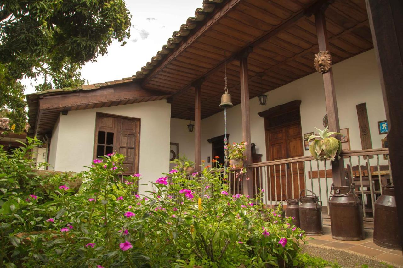 Hotel Delirio Campestre モンテネグロ エクステリア 写真