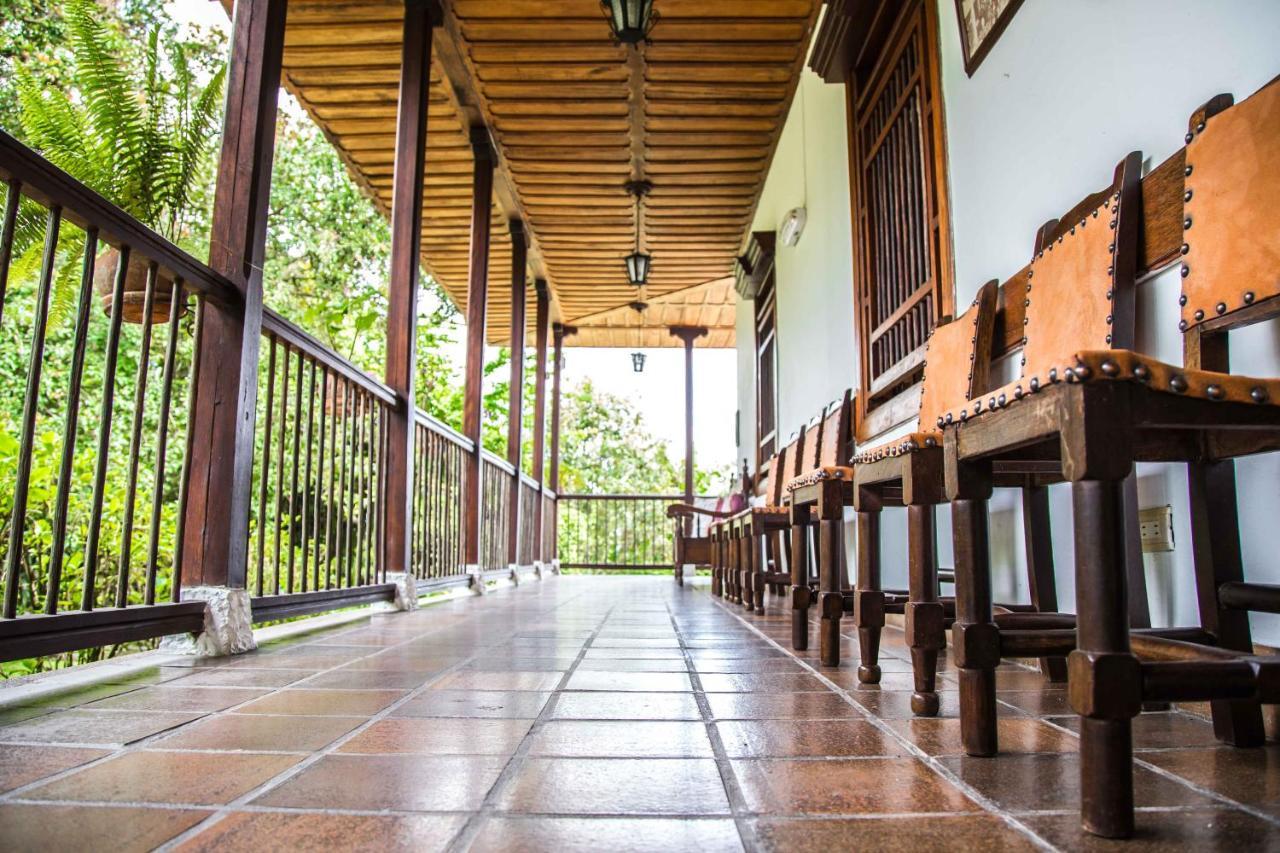 Hotel Delirio Campestre モンテネグロ エクステリア 写真
